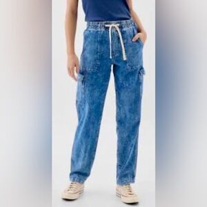 GAP Women's Mid Rise Easy Cargo Pants